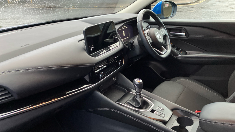 Nissan Qashqai 1.3 DiG-T MH N-Connecta 5dr Petrol Hatchback